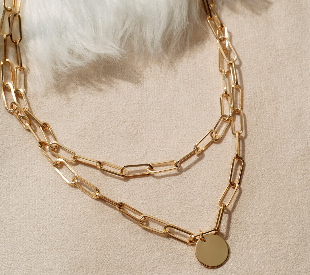 Why Gold Chains Are The Ultimate Accessory