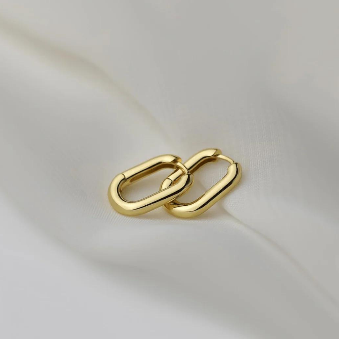U-shaped Hoop And Huggies