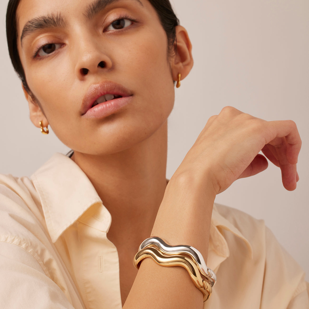 Silver Ola Rhodium Bangle