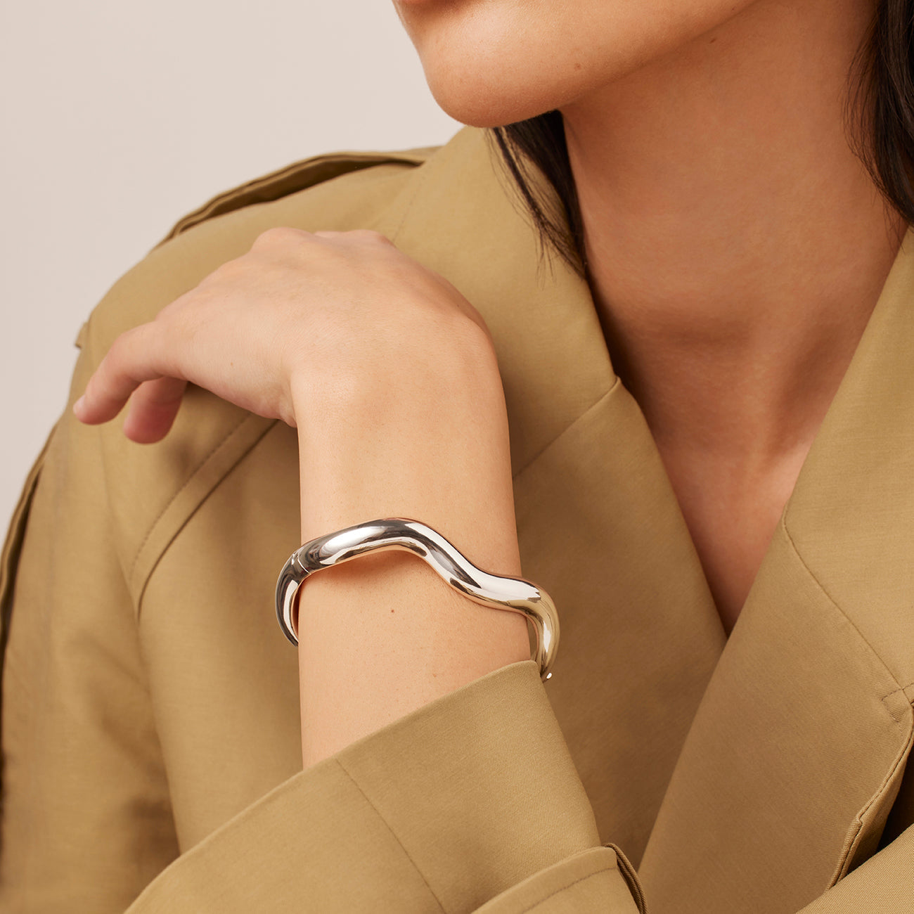 Silver Ola Rhodium Bangle