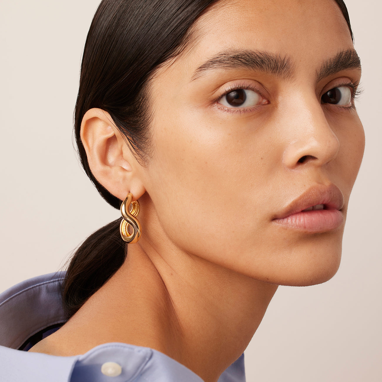 14k Gold Sculpted Swirl Earrings